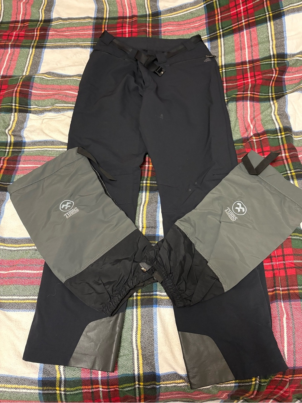 Women’s Marmot Snow pants & gaiters size medium black lined